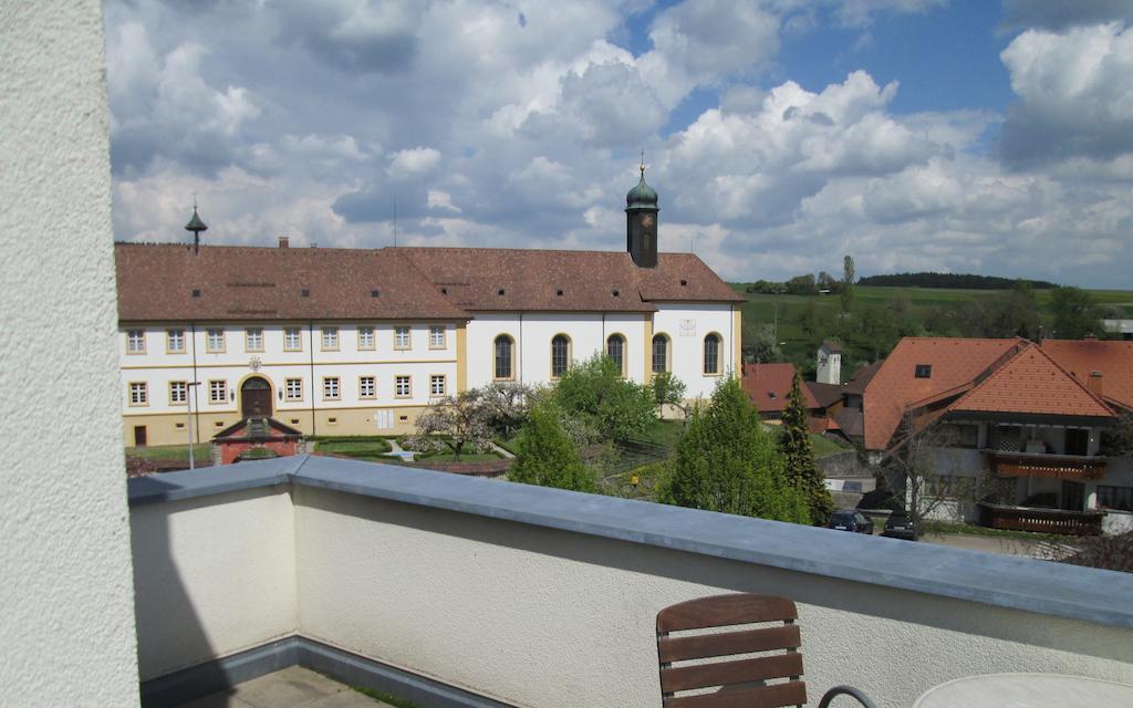 Gasthaus Kreuz ユーリンゲン・ビルケンドルフ 部屋 写真